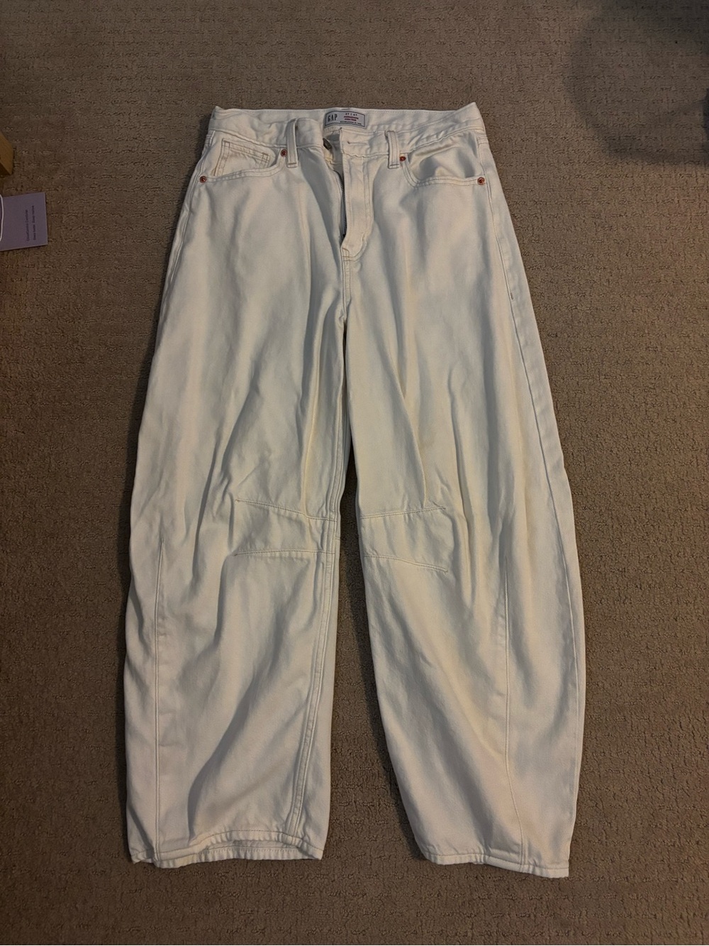 GAP White Wide-Leg Barrel Jeans